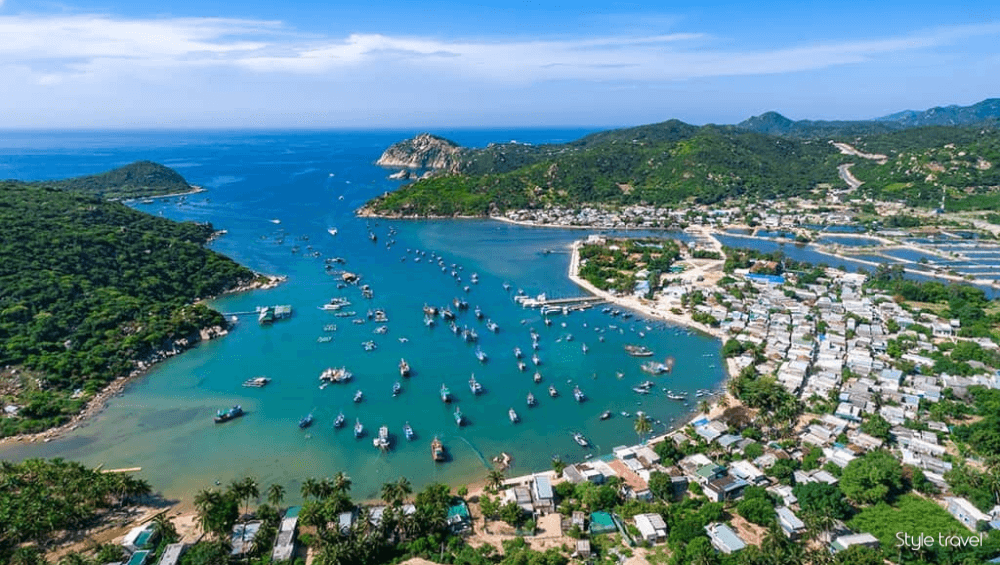 Binh Hung island