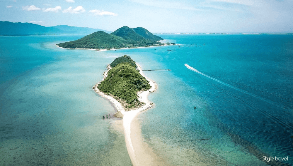 Diep Son Island