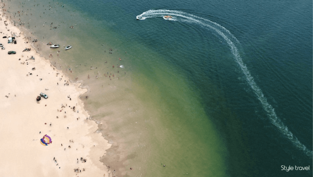 Bai Chay Beach