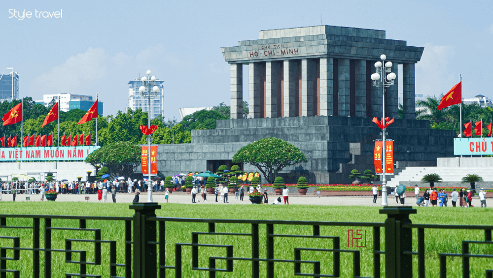 Ho Chi Minh Mausoleum