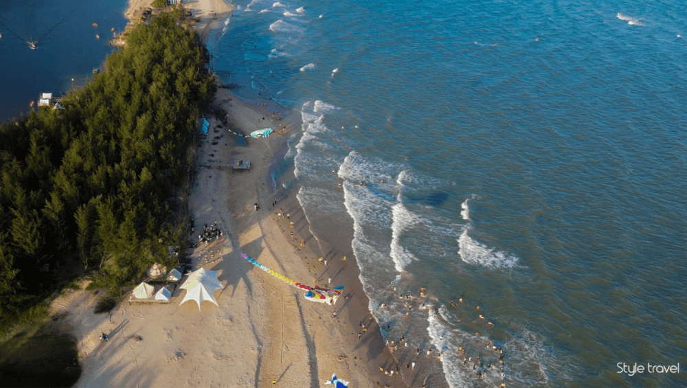 Ho Coc Beach