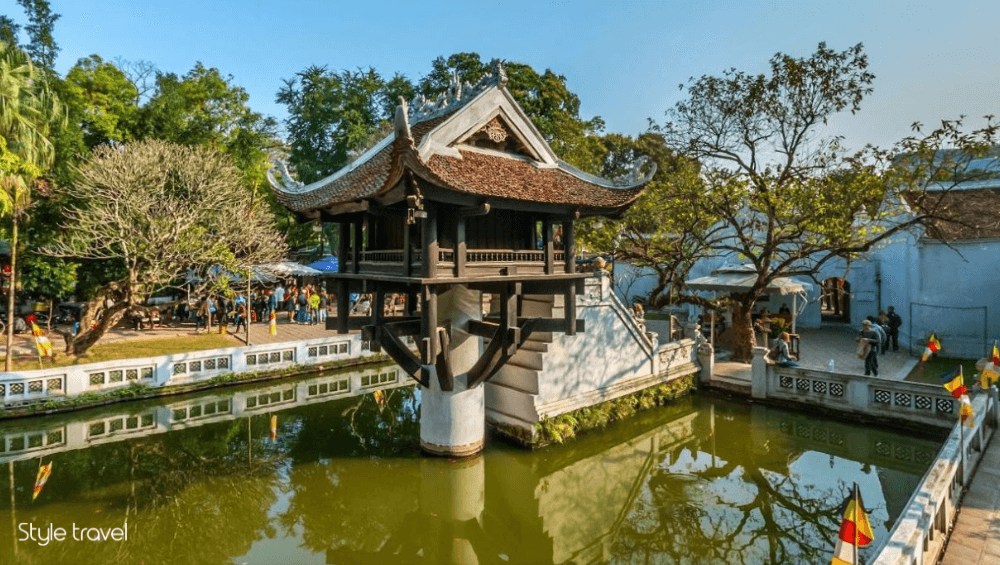 One Pillar Pagoda - Chua Mot Cot