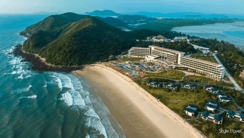 Quan Lan Beach
