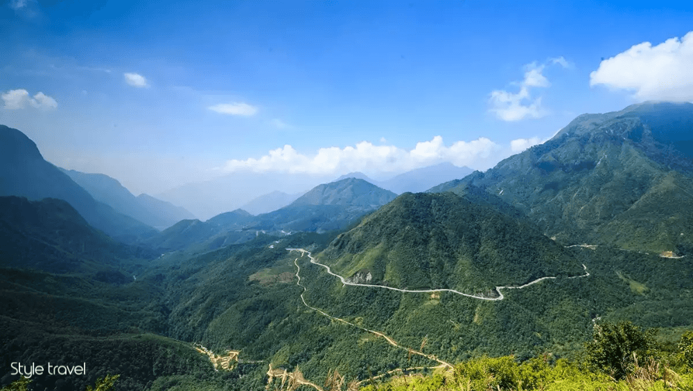 Conquer the Breathtaking O Quy Ho Pass