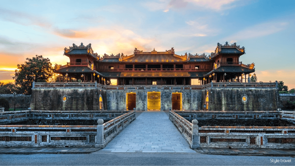 Explore the Hue Imperial City (The Citadel)